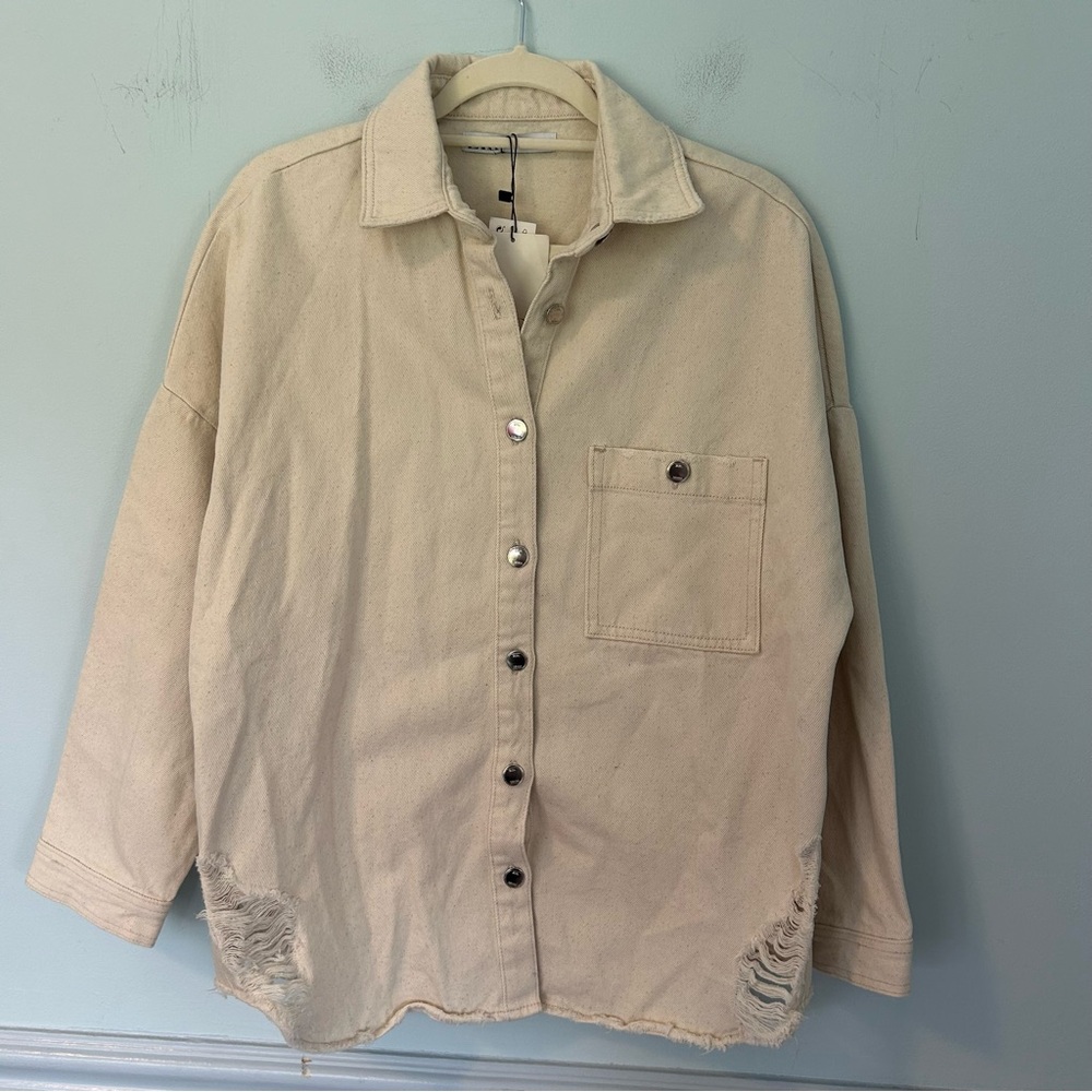 NWT Zara Cream Ripped Button-Up Oversized Jean Shacket Size Small